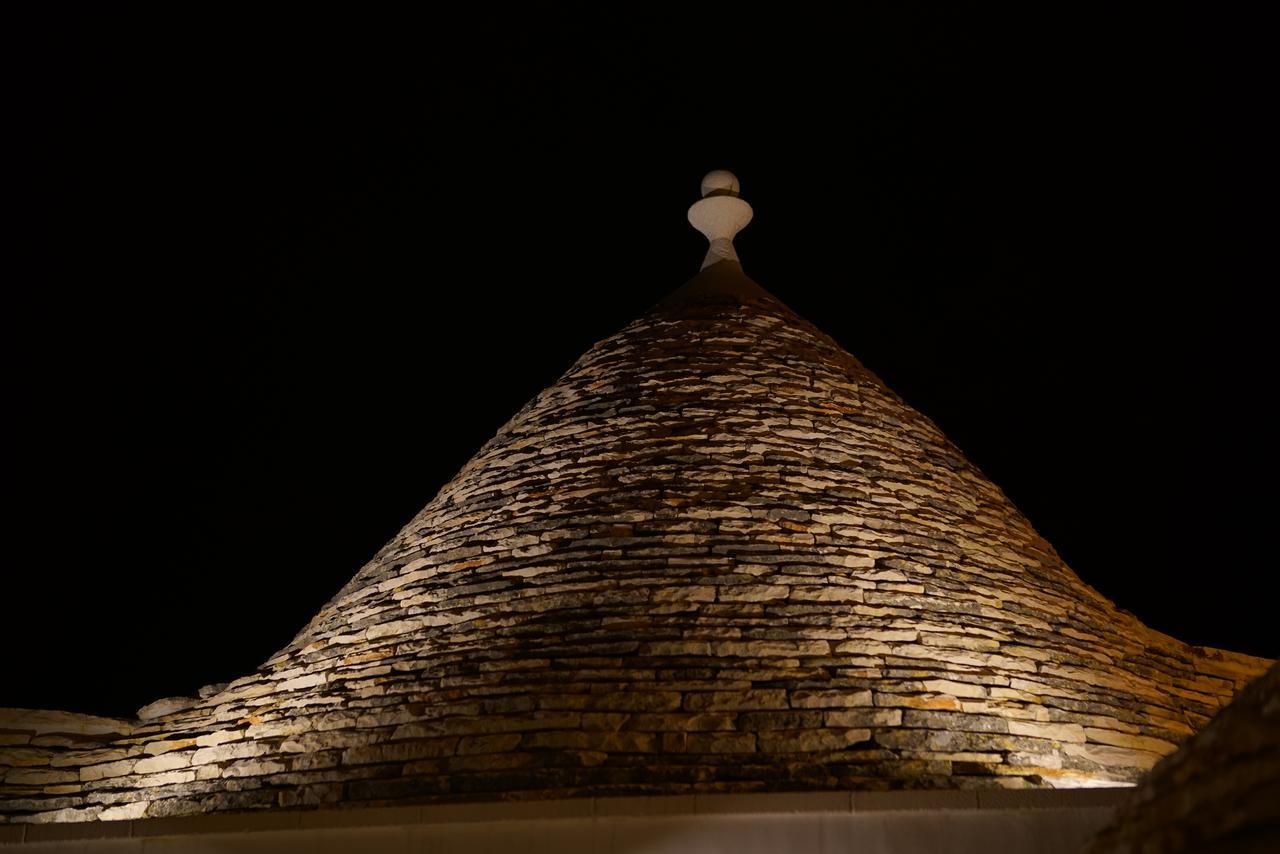 アルベロベッロ Trullo Essenza-Trulli Anti Charme & Relax Bed & Breakfast エクステリア 写真