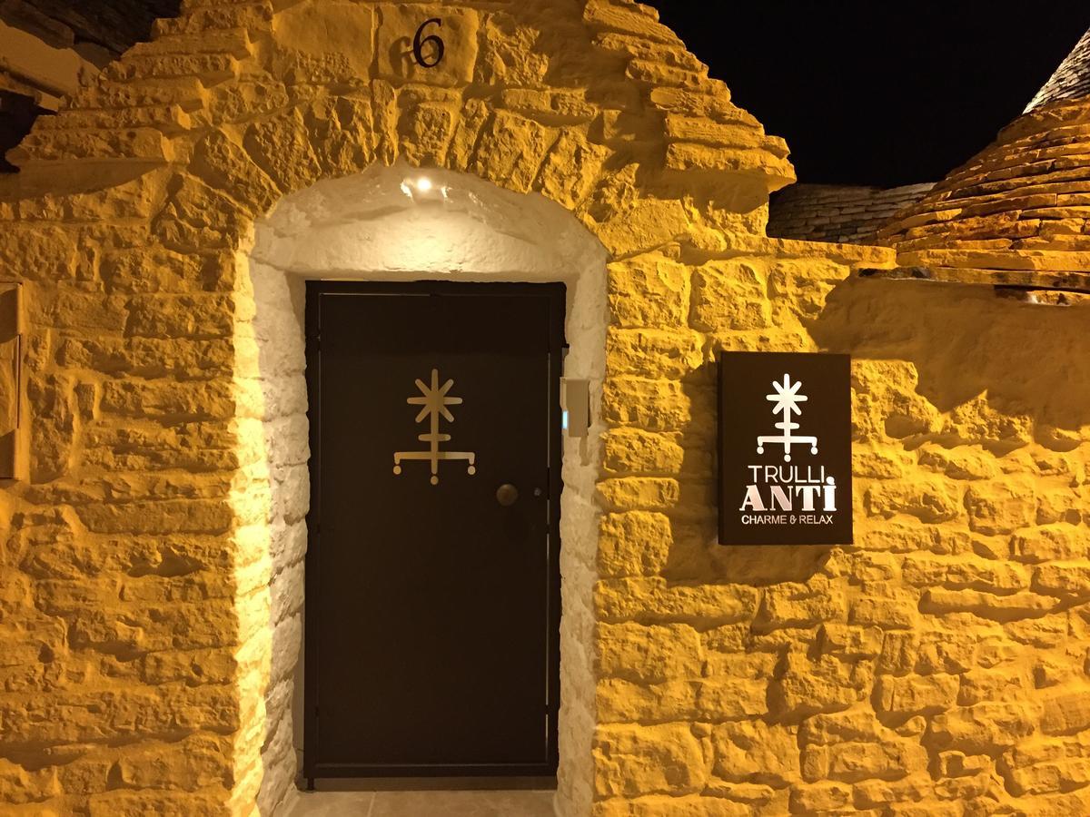アルベロベッロ Trullo Essenza-Trulli Anti Charme & Relax Bed & Breakfast エクステリア 写真